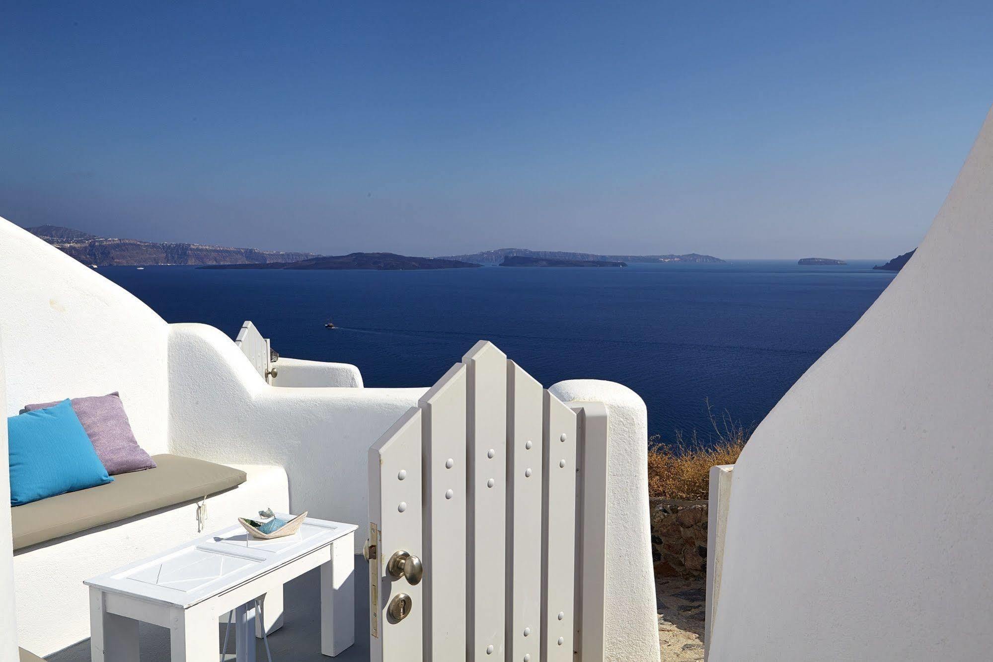 Liakada Oia (Santorini)