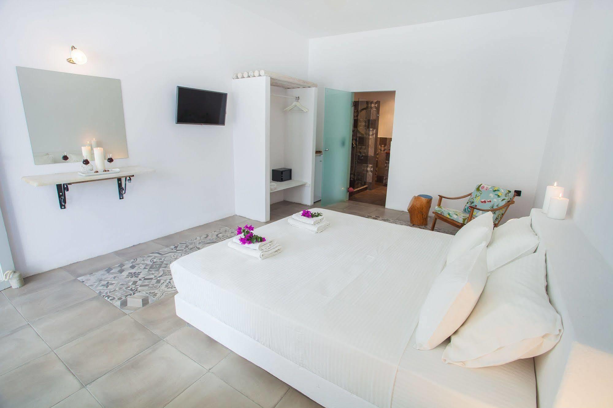 Elmarel Apartment Kamari (Santorini)