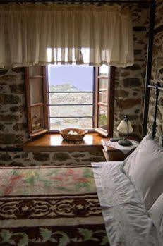 Mansion Terpou Guest house