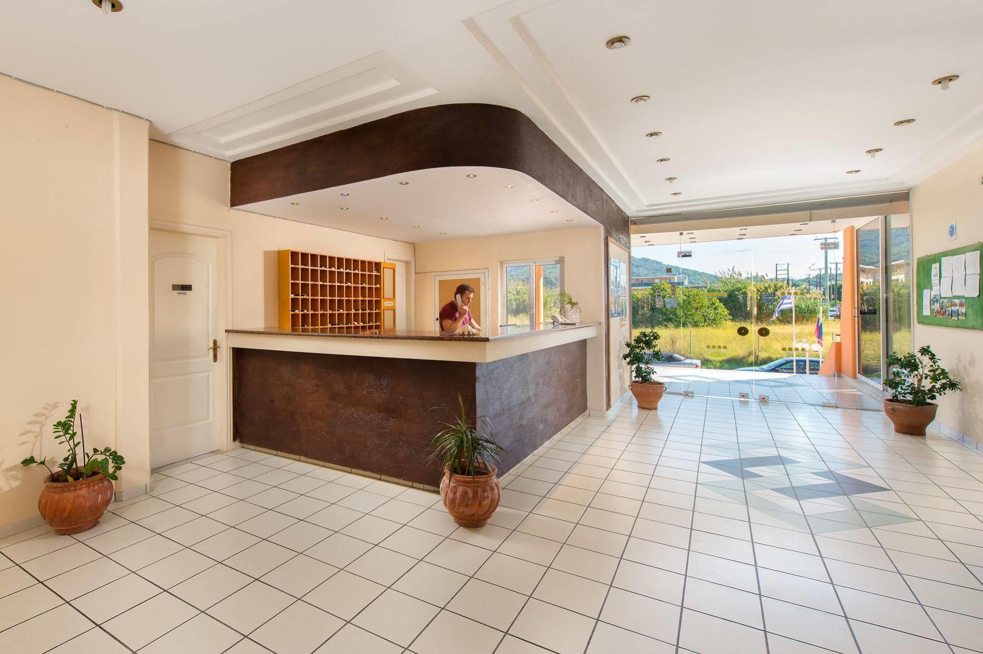 Bayside Katsaras Aparthotel 4*