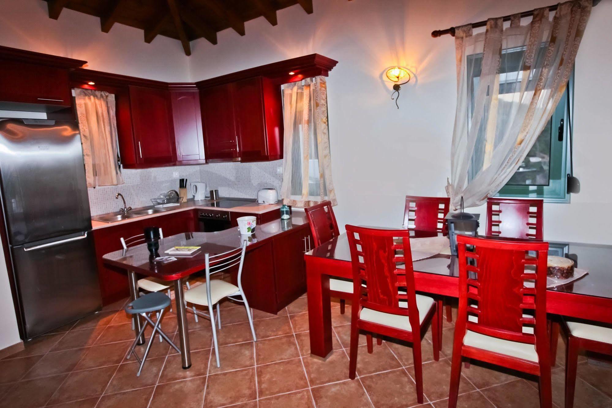 Aselinos Holiday home