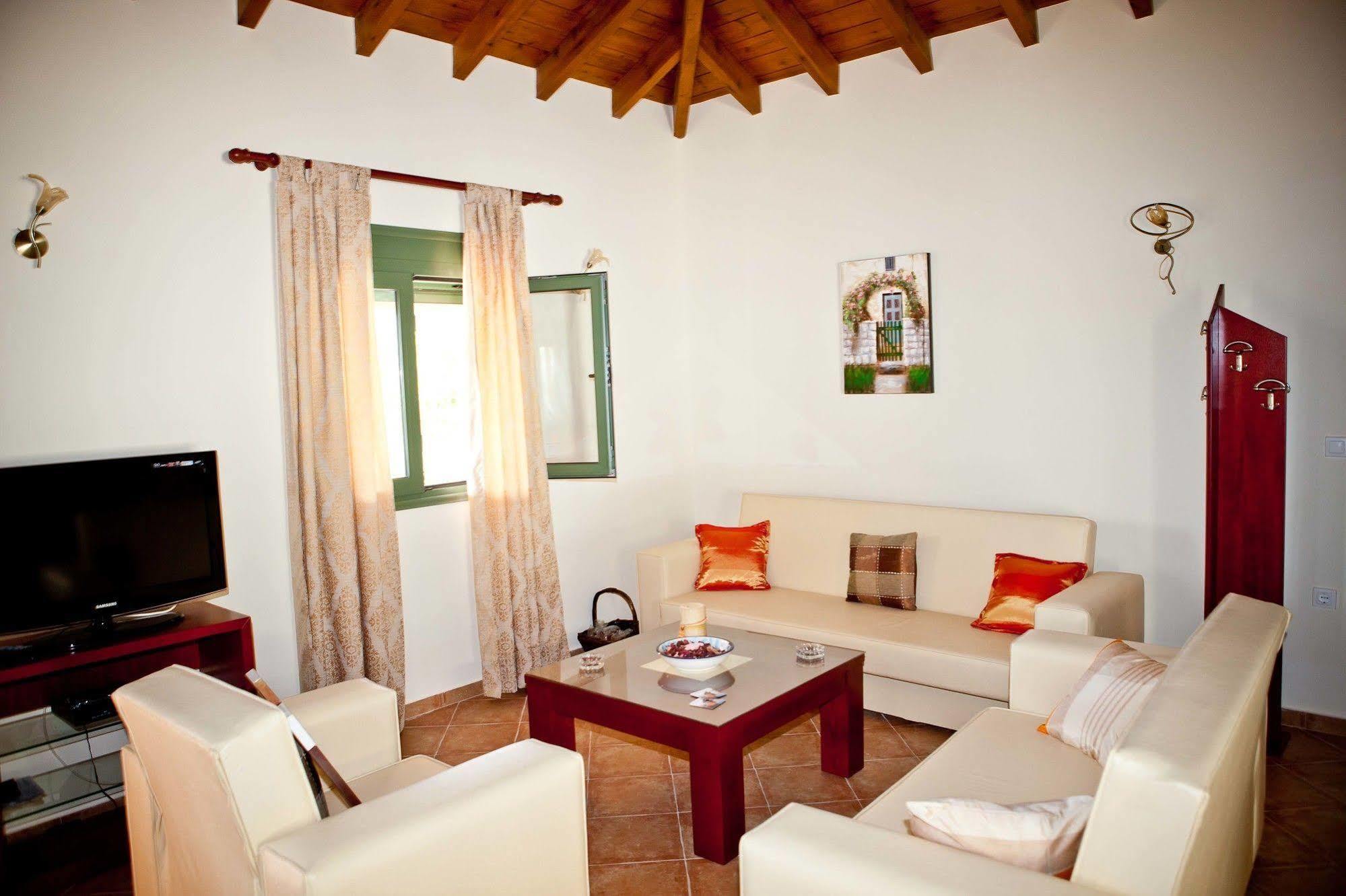 Holiday home Aselinos *