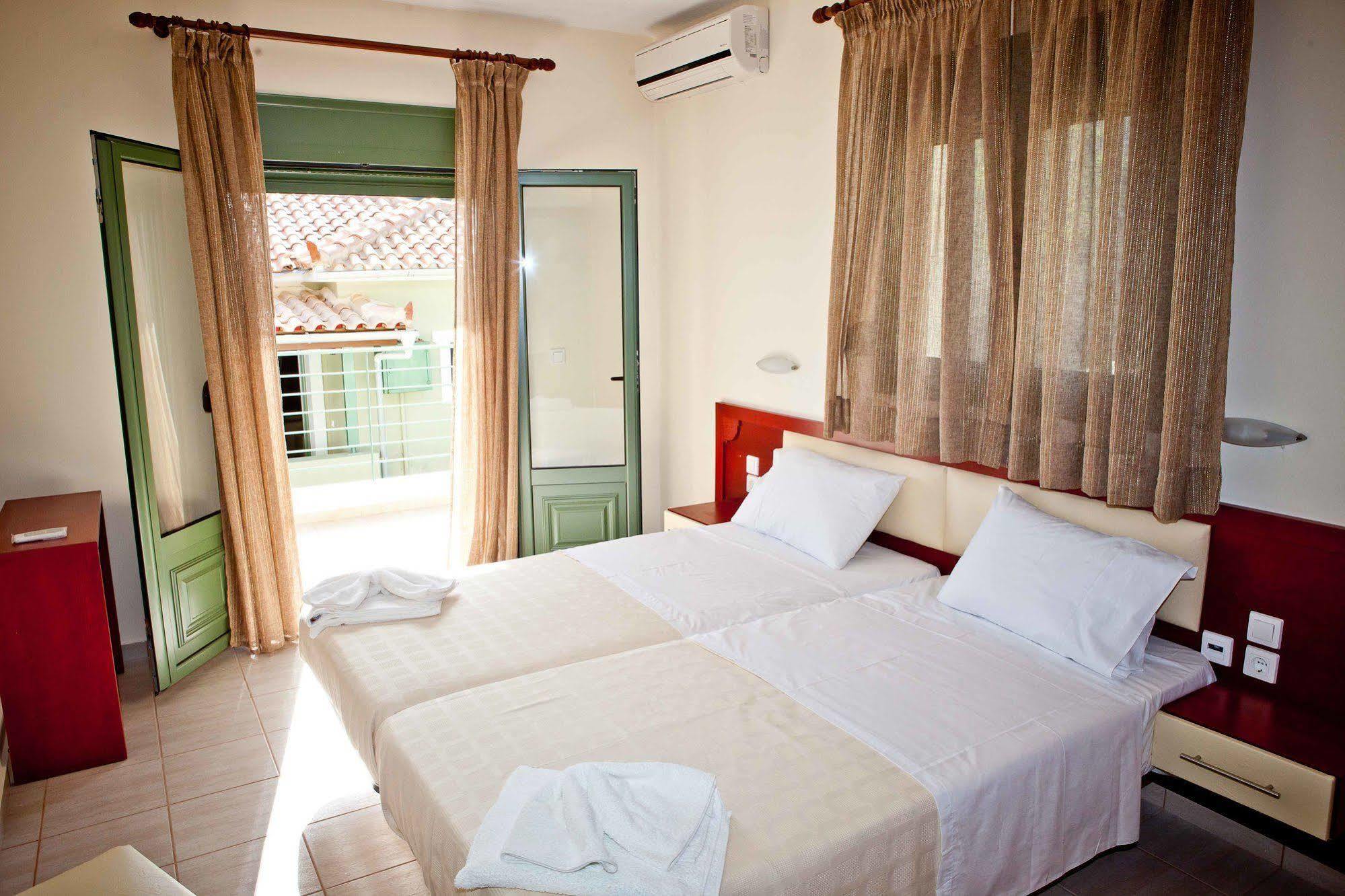 Aselinos Holiday home Koukounaries
