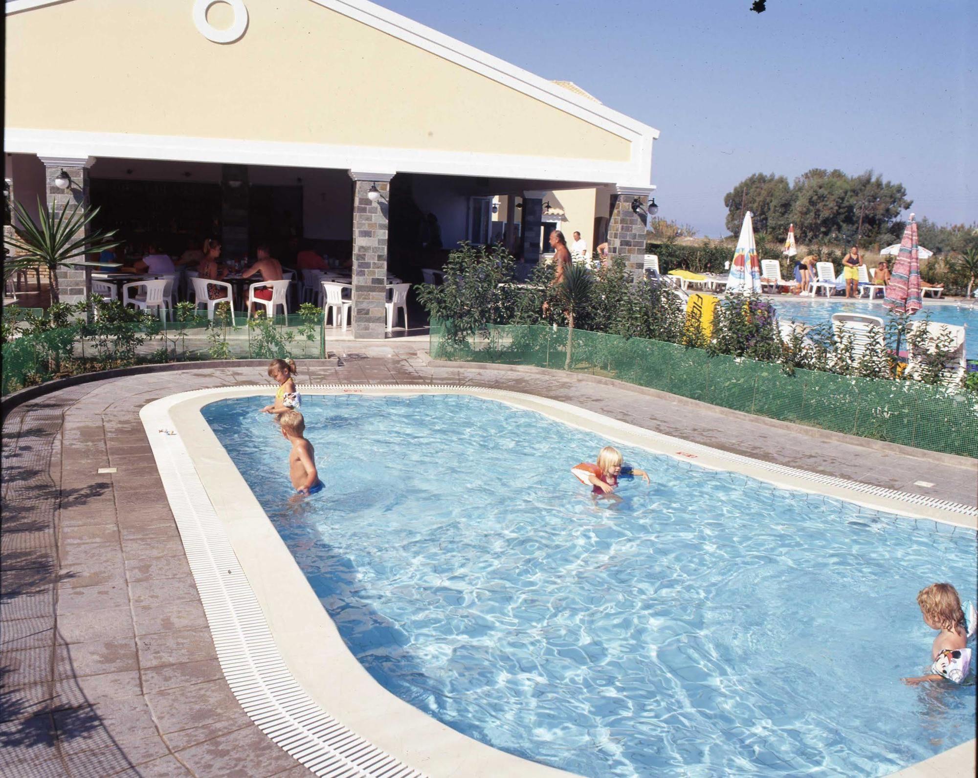 Aparthotel Matoula Acharavi (Corfu)
