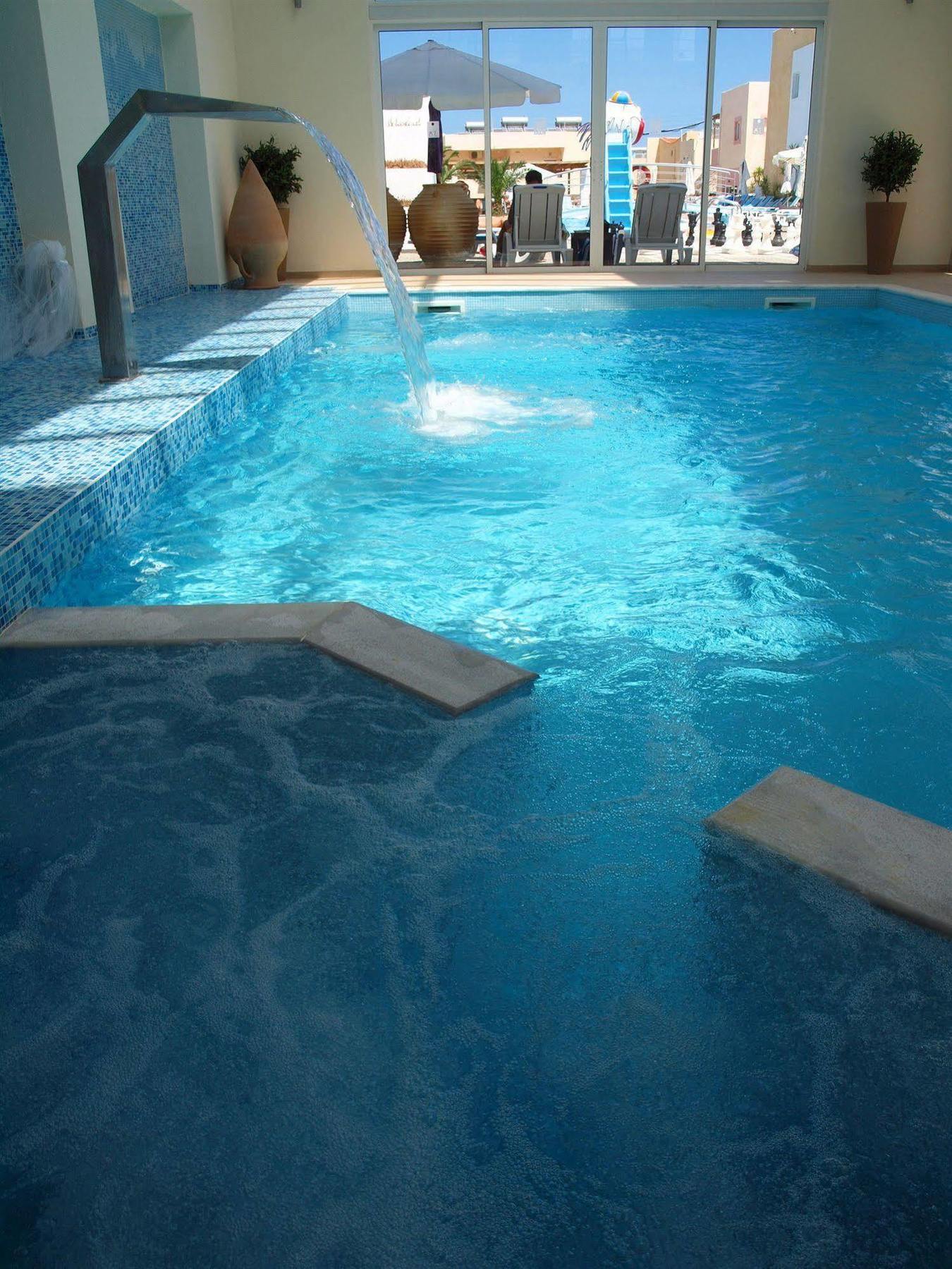 Bay Hotel 4*
