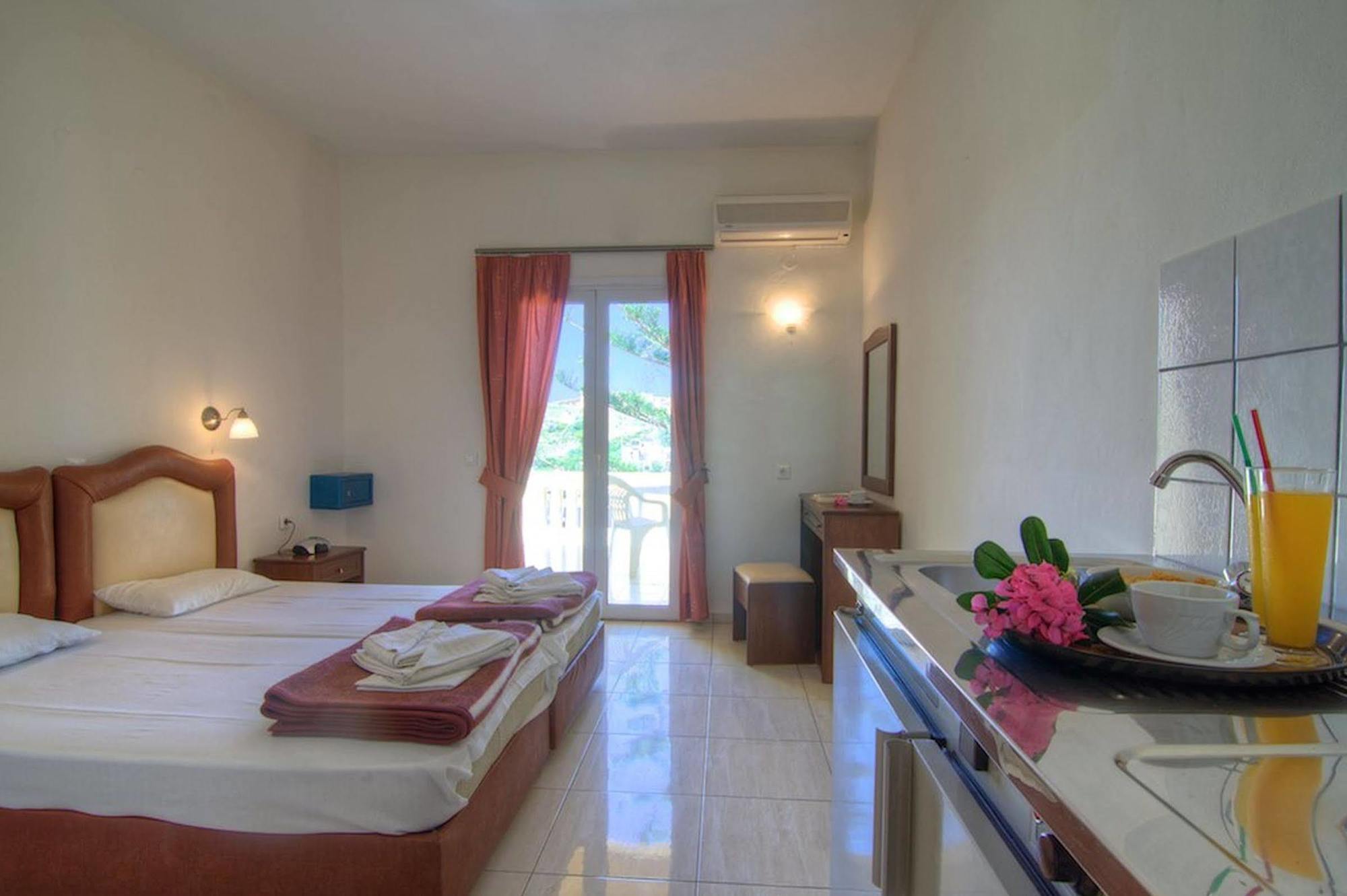 Hotel Athina