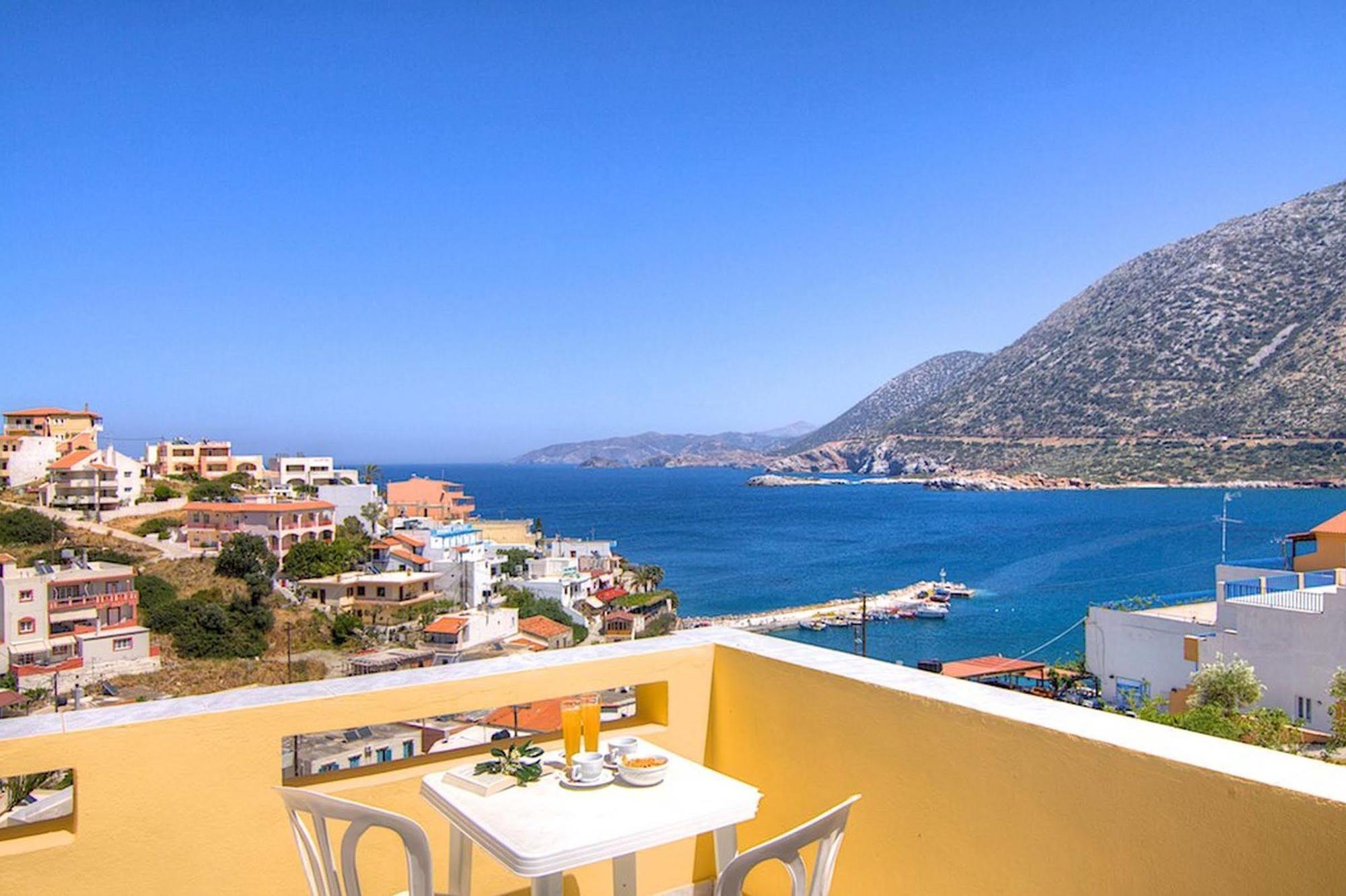 Athina 3* Bali (Crete)