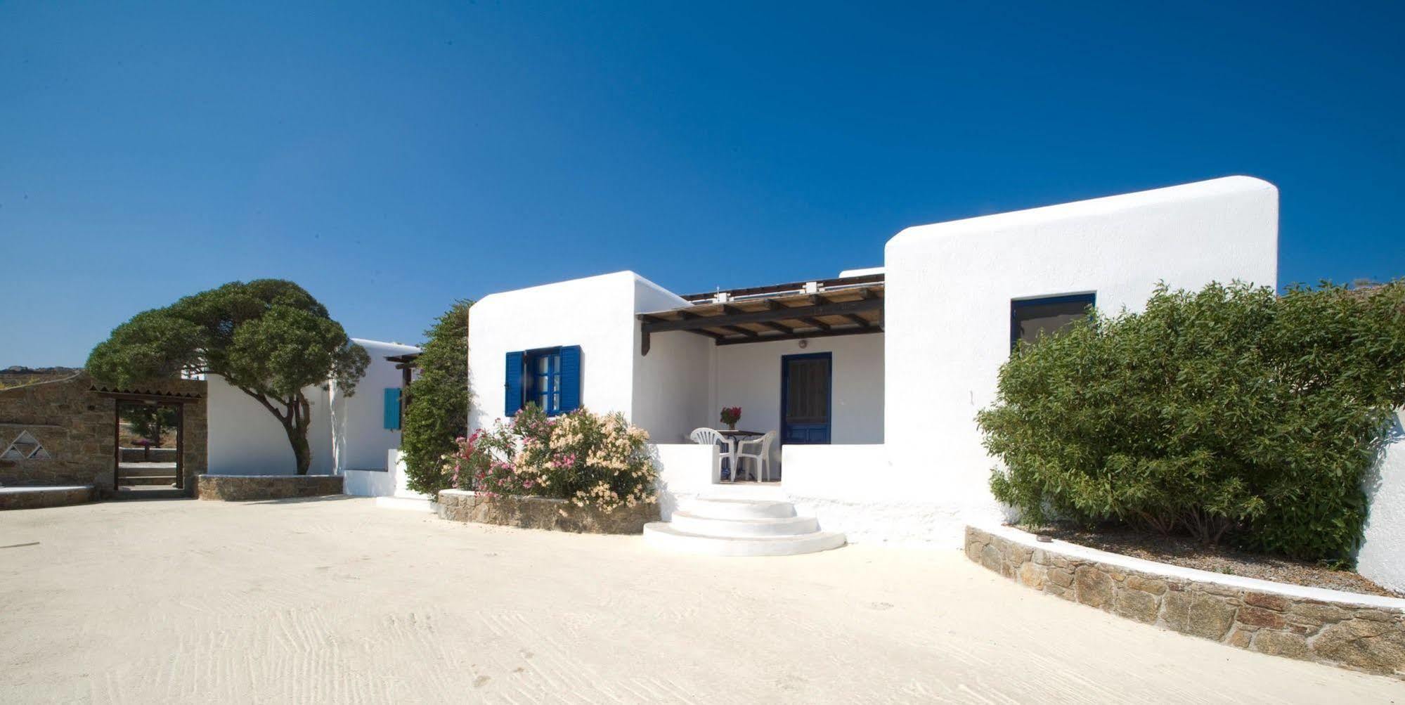 Daktilidis Village Aparthotel 3*