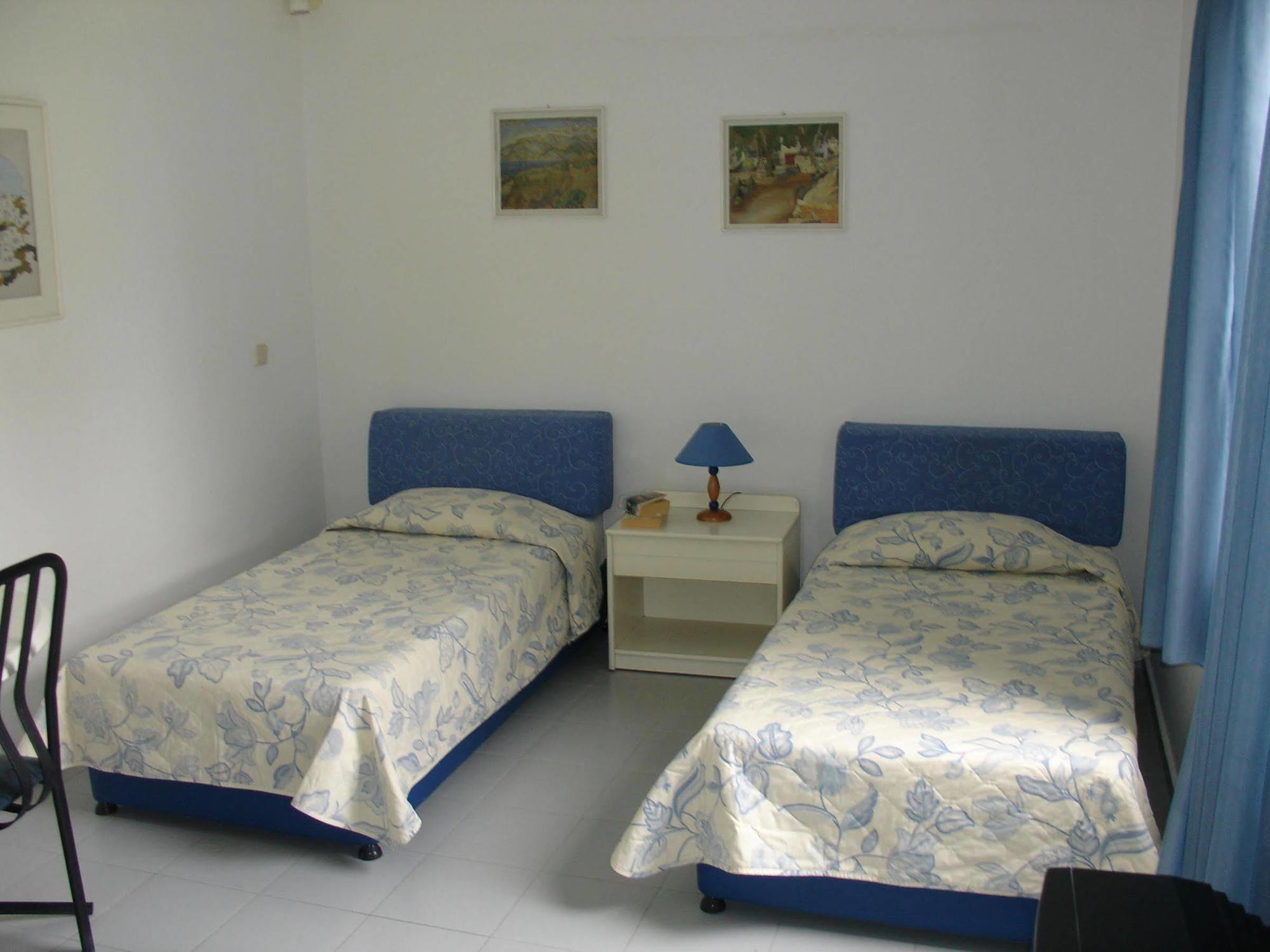 Govino Bay Aparthotel 3*