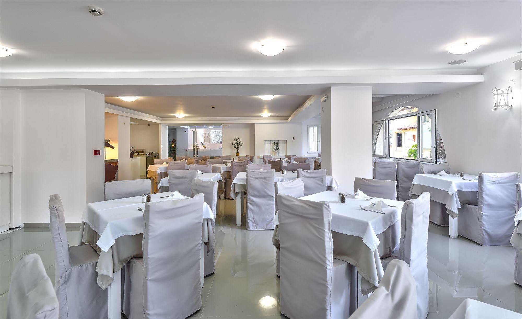 Hotel Happy Days 4*