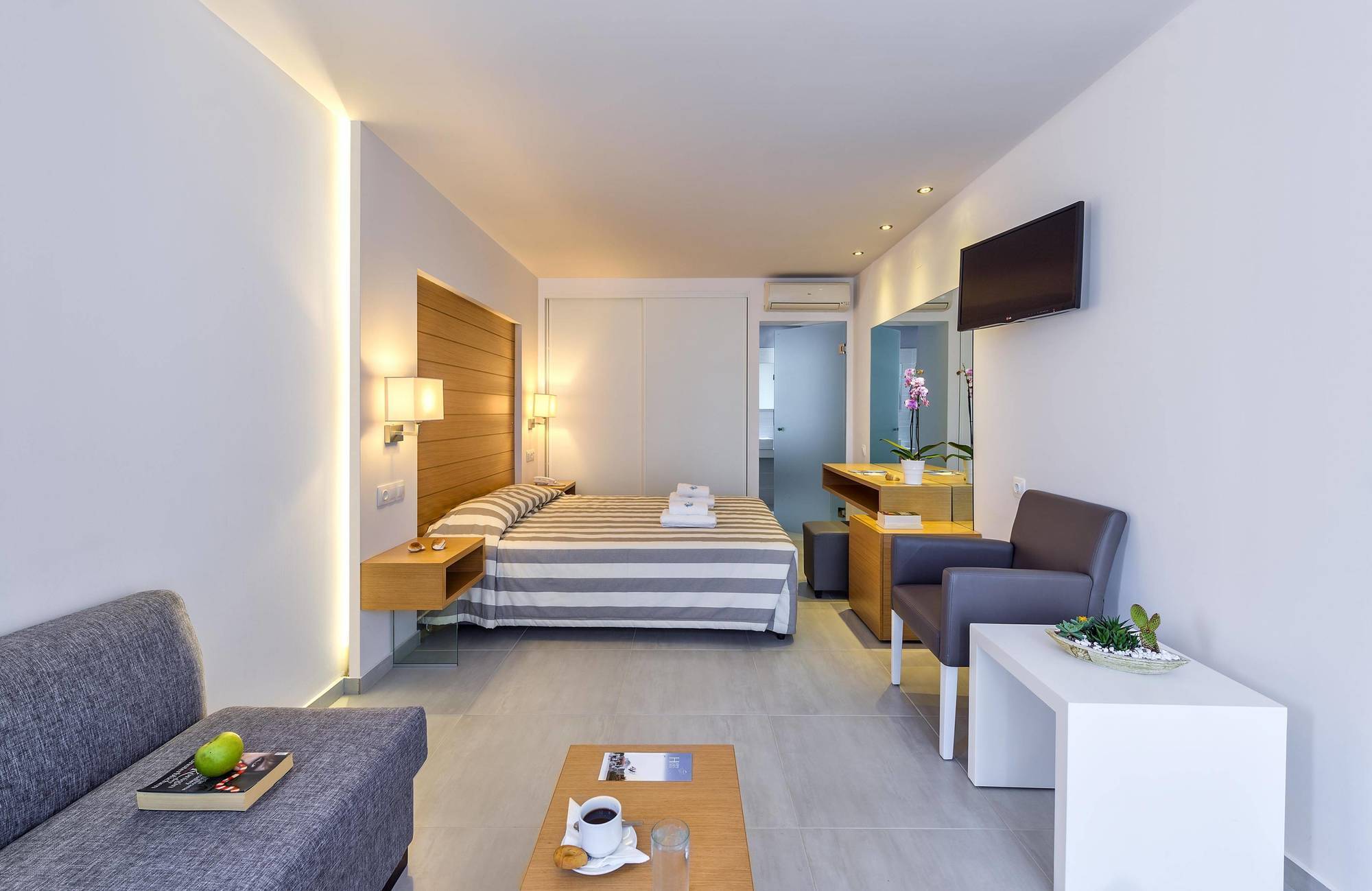 Happy Days 4* Paralia Kourna