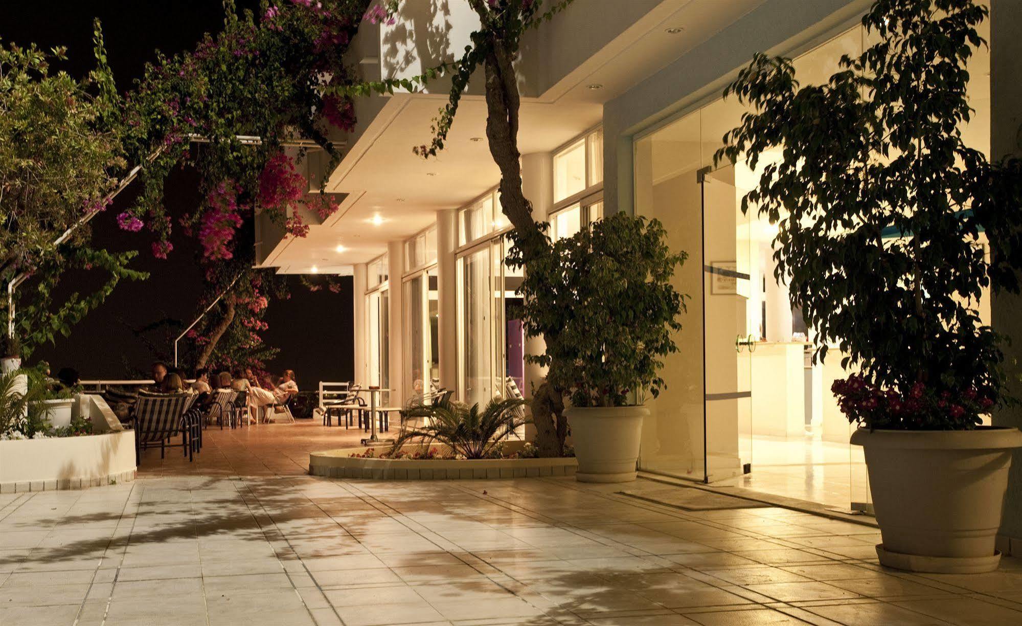 Hotel Iris 3*
