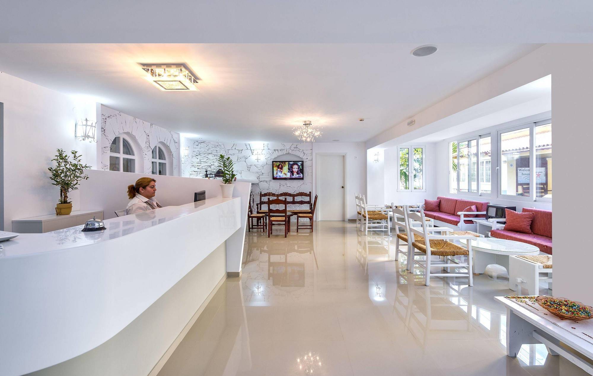 Hotel Happy Days 4*