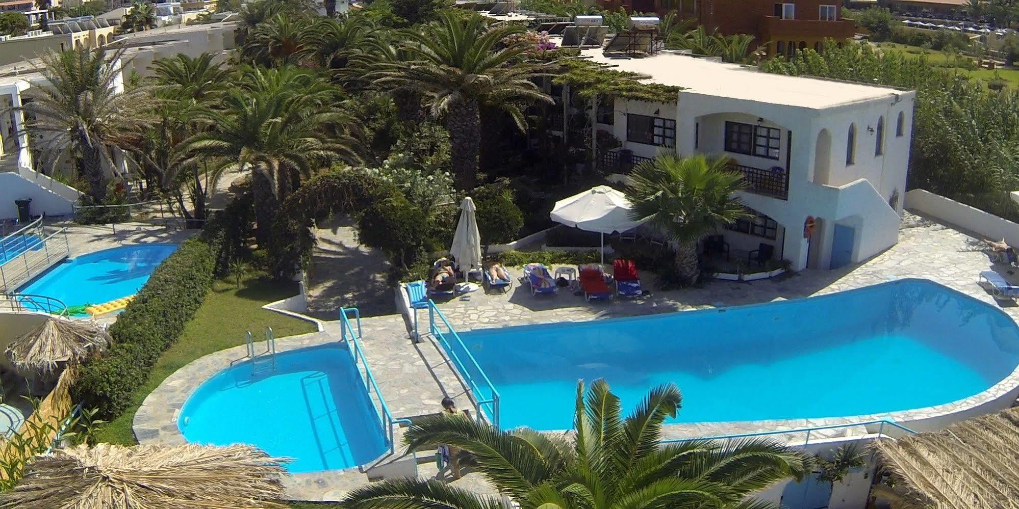 Hotel Happy Days Paralia Kourna