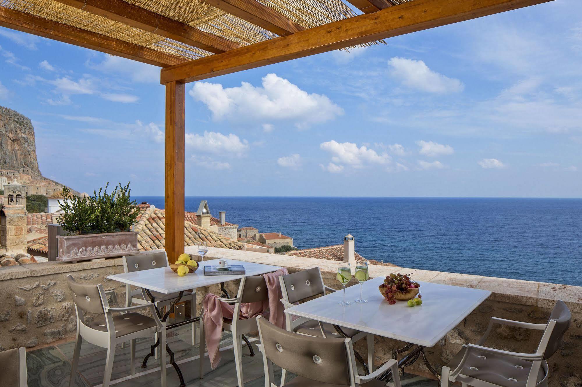 Hotel Moni Emvasis Luxury 4*