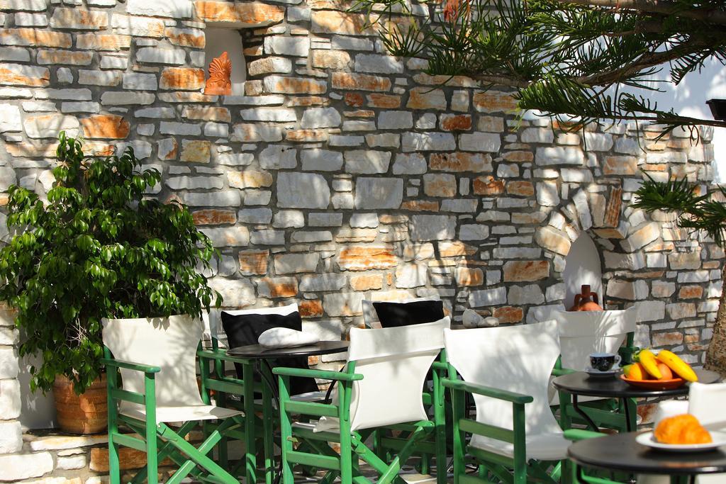 Ostria Aparthotel 3*