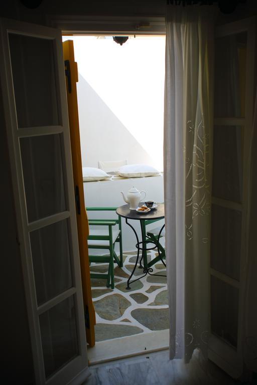 Ostria 3* Naousa (Paros)