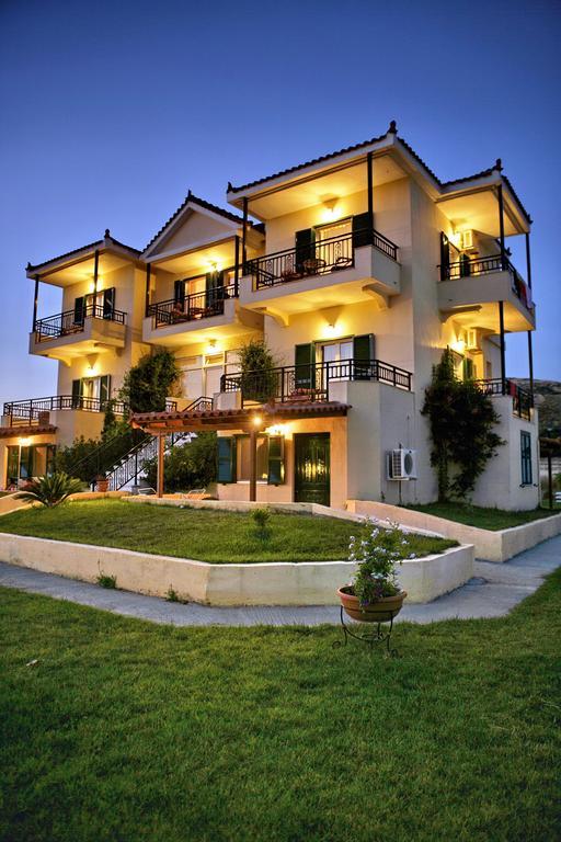Aristi Studio *