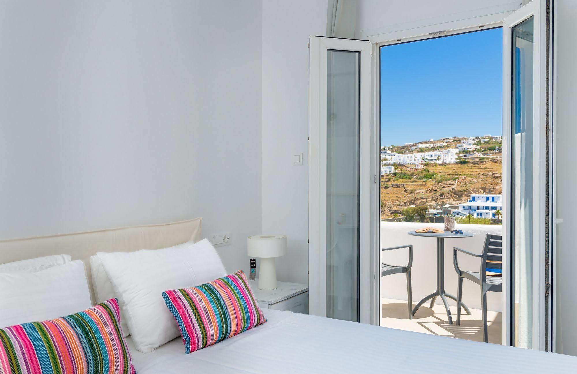 Akrotiraki Mykonos Town