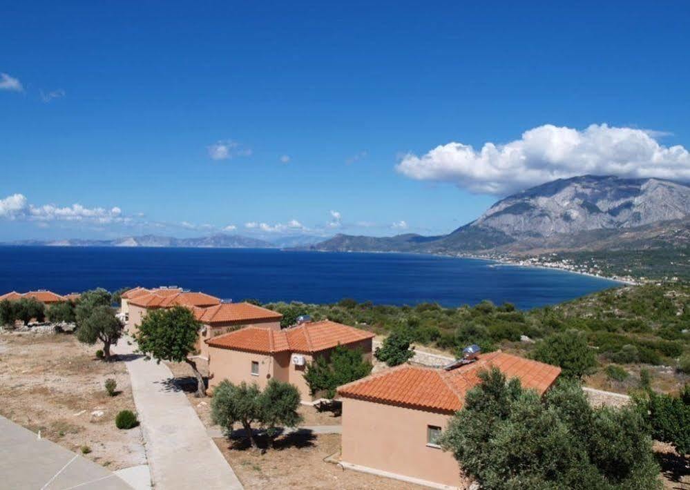 Hotel Mandilada Village