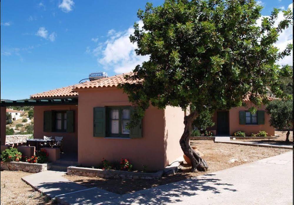 Hotel Mandilada Village