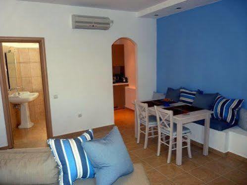 Aparthotel La Residences Platis Gialos (Sifnos)