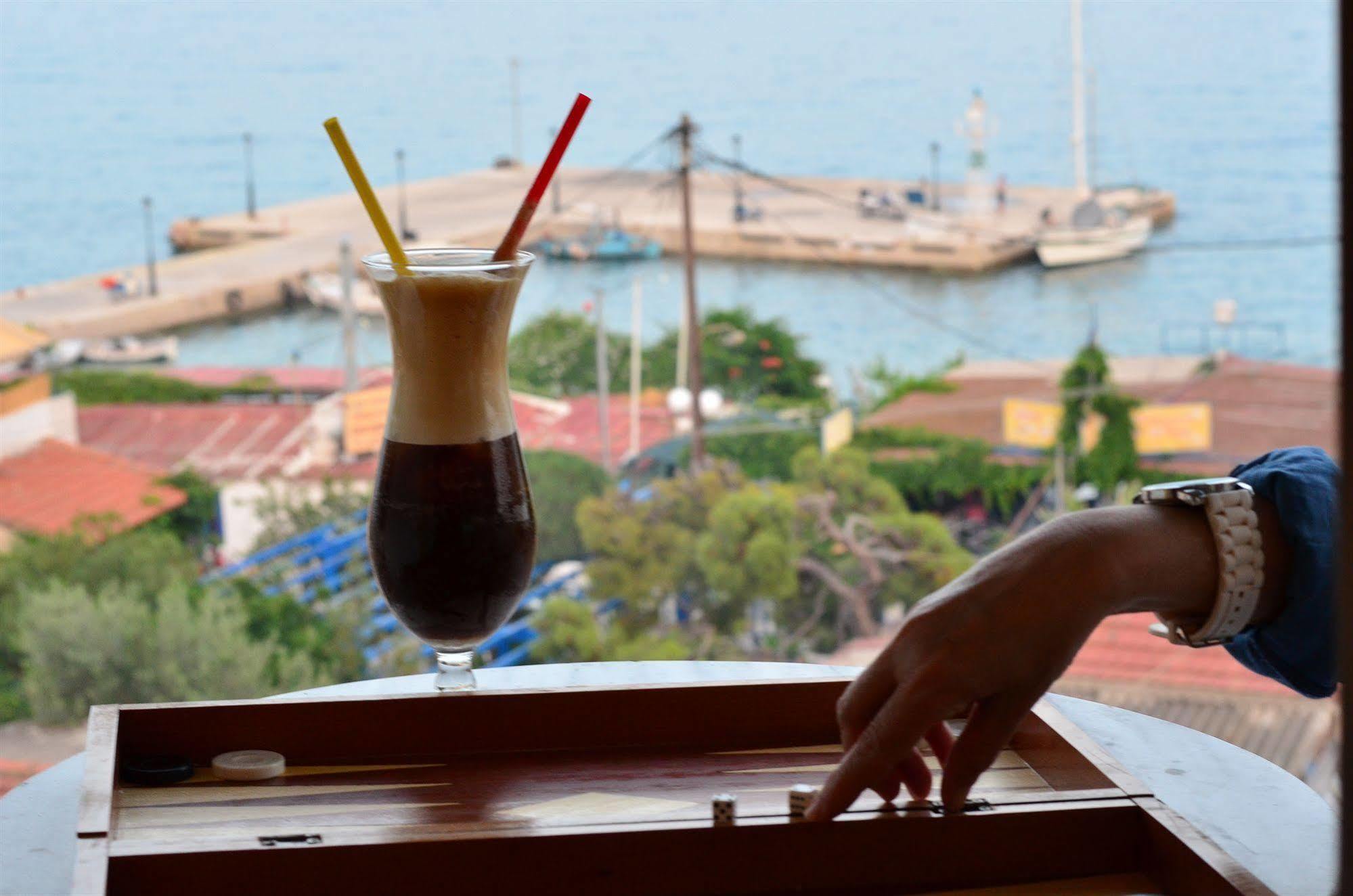 Liberty 1 2* Agia Marina (Aegina)