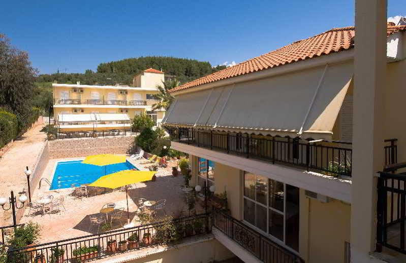 Athina 3*