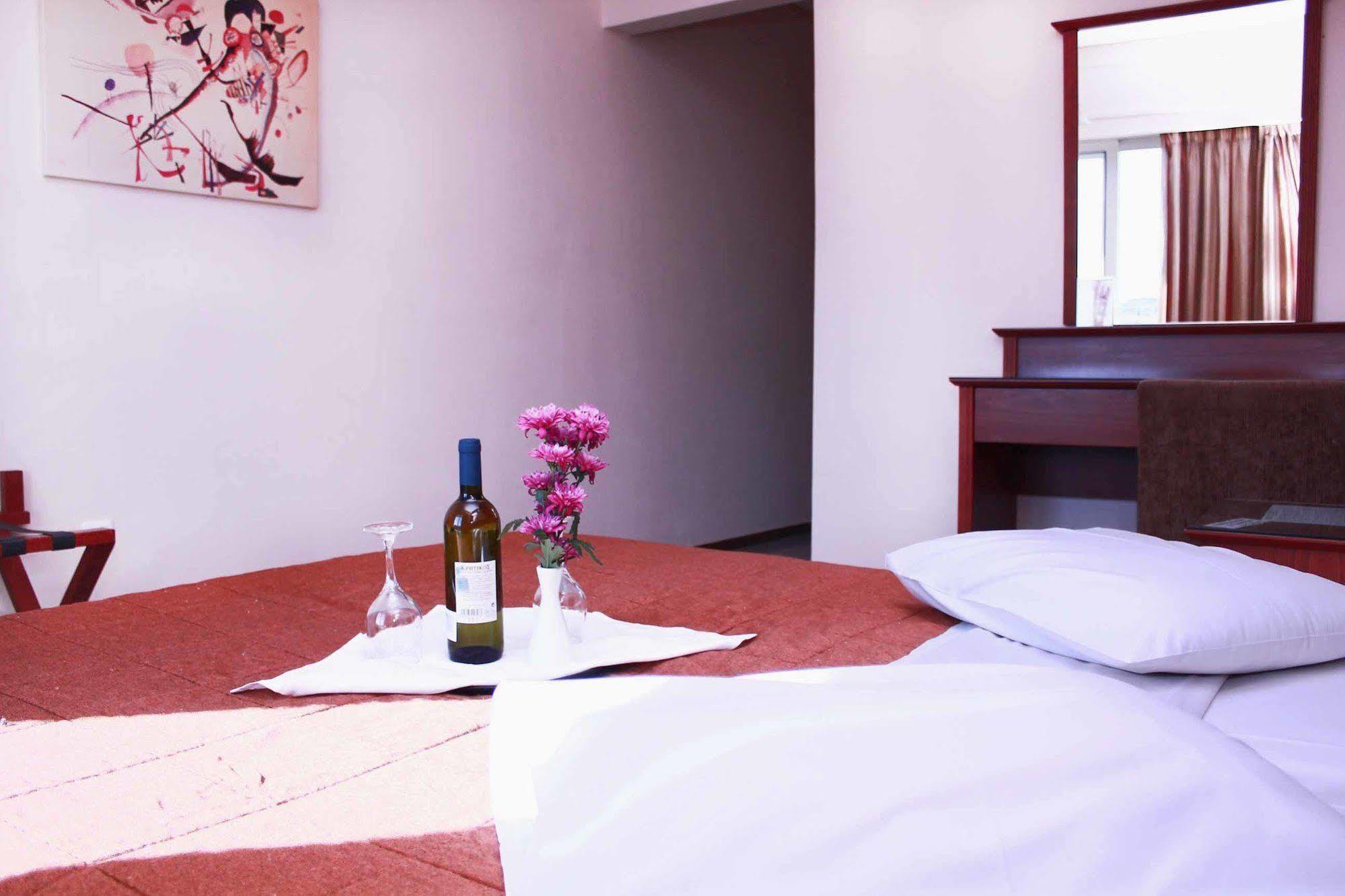 Hotel Apollo 3*