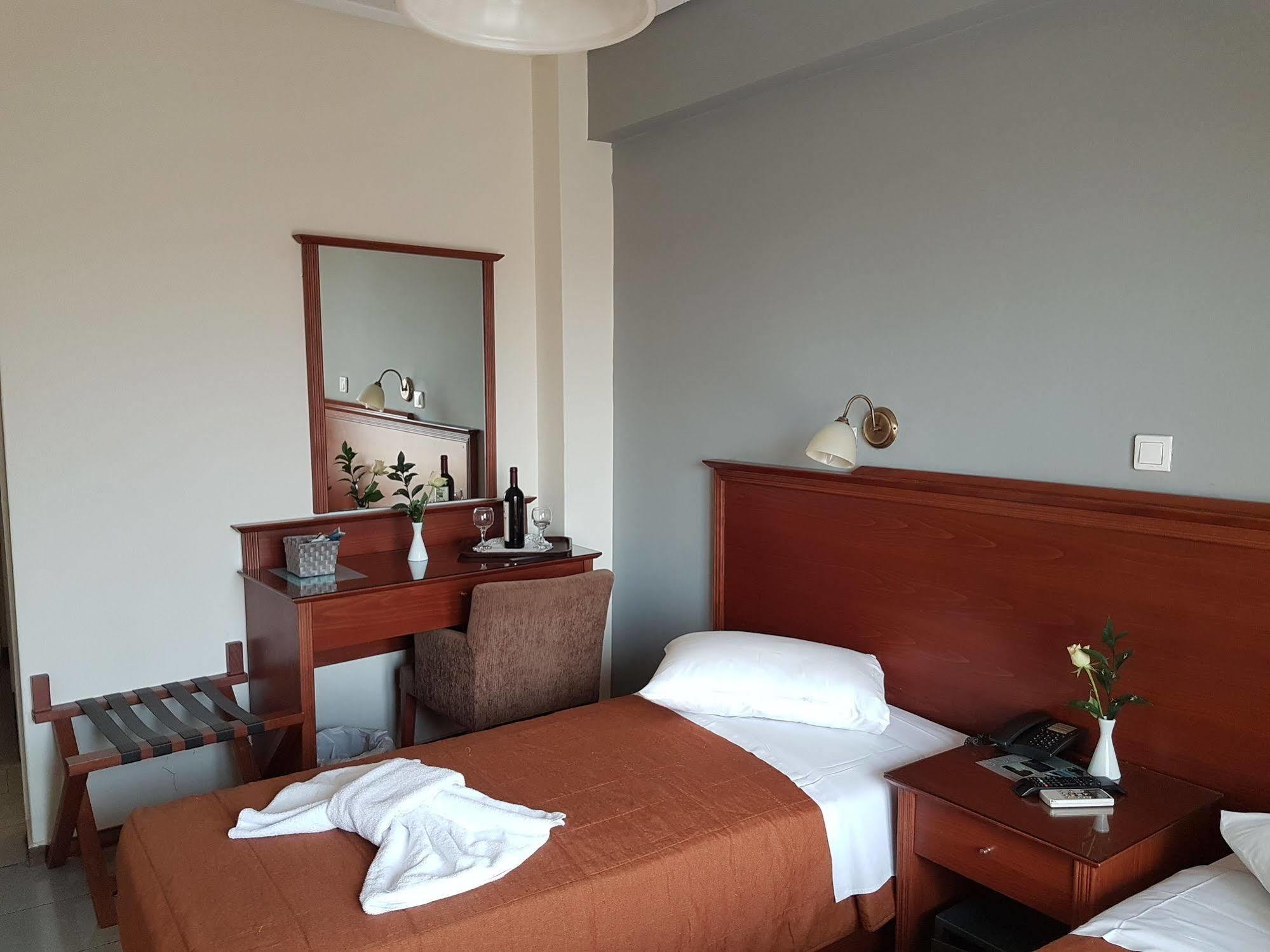 Hotel Apollo 3*
