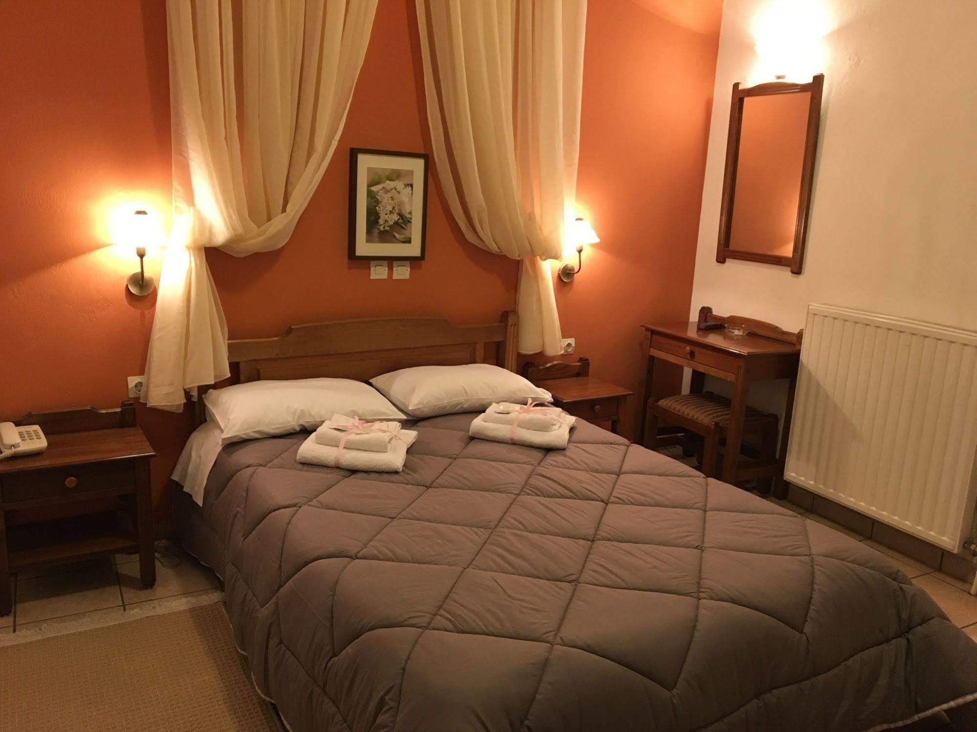 Artemis Hotel
