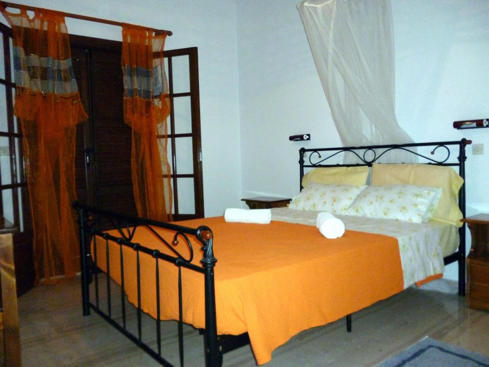 Helen Apartment *
