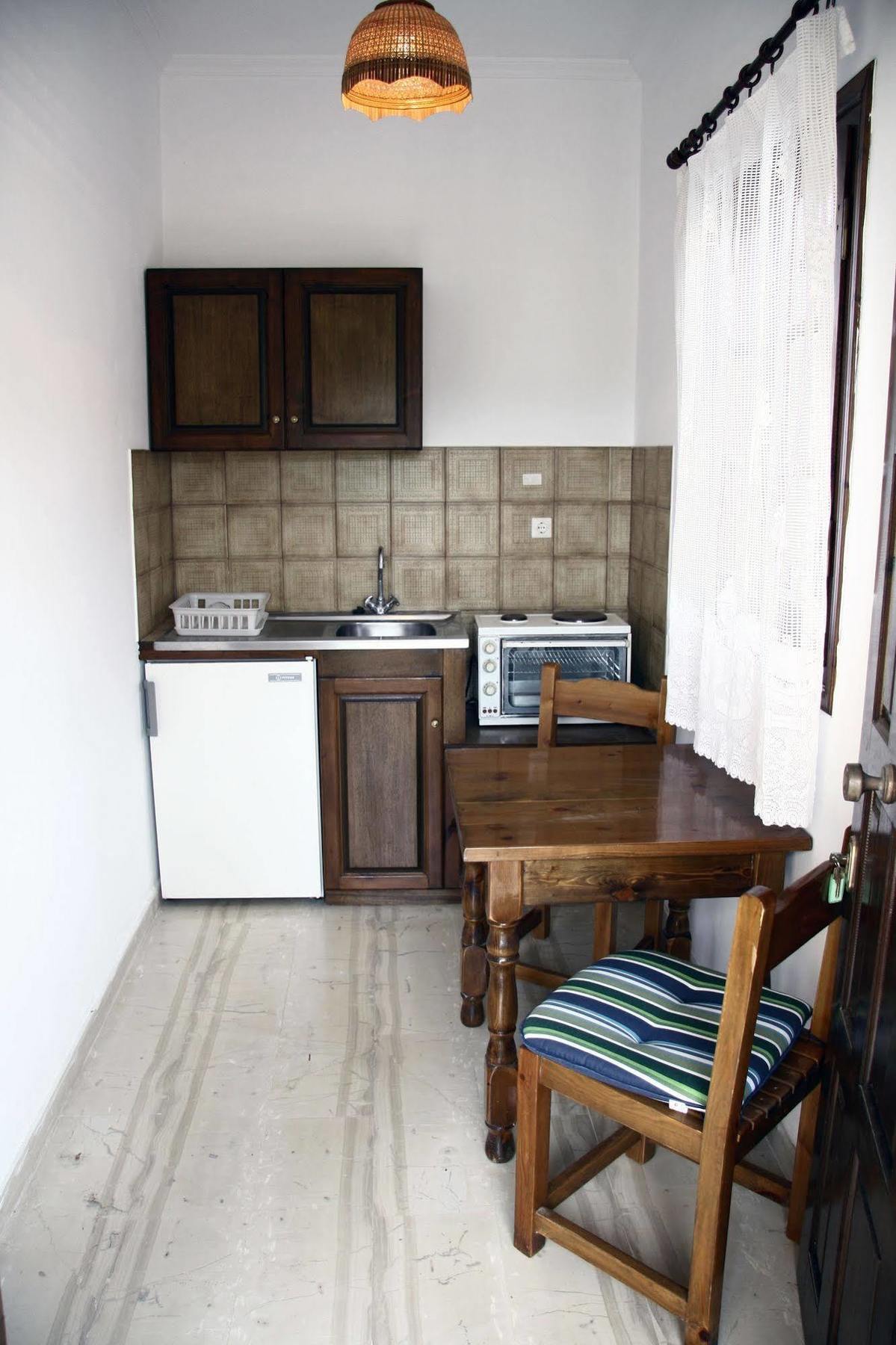 Helen Apartment *
