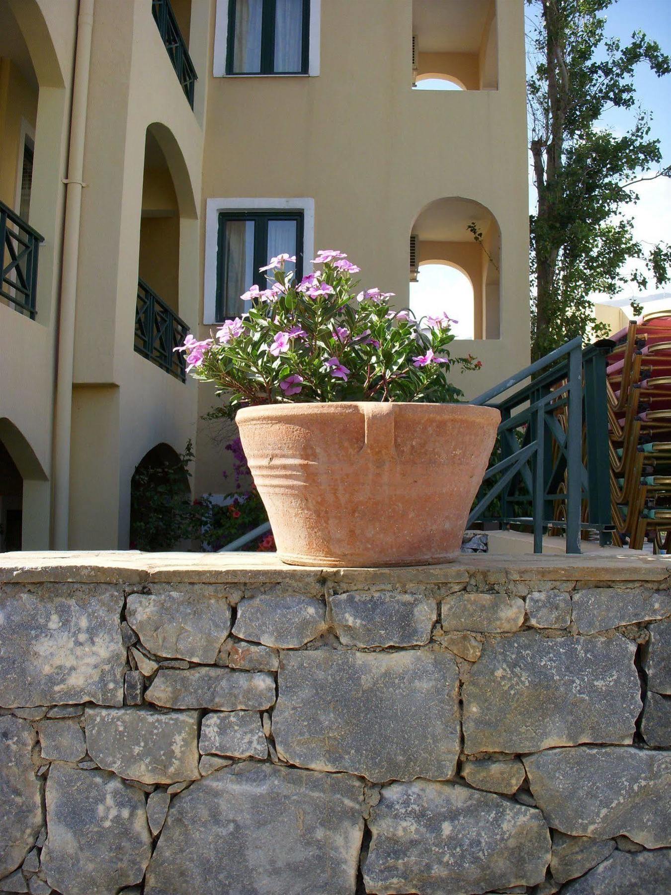 Romantica Aparthotel