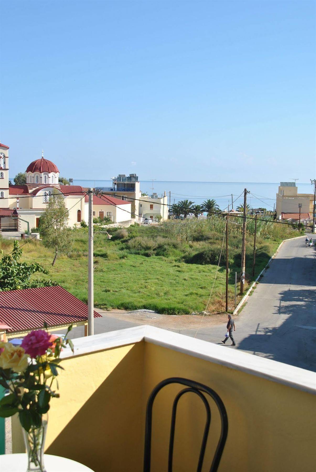 Romantica Aparthotel 3*