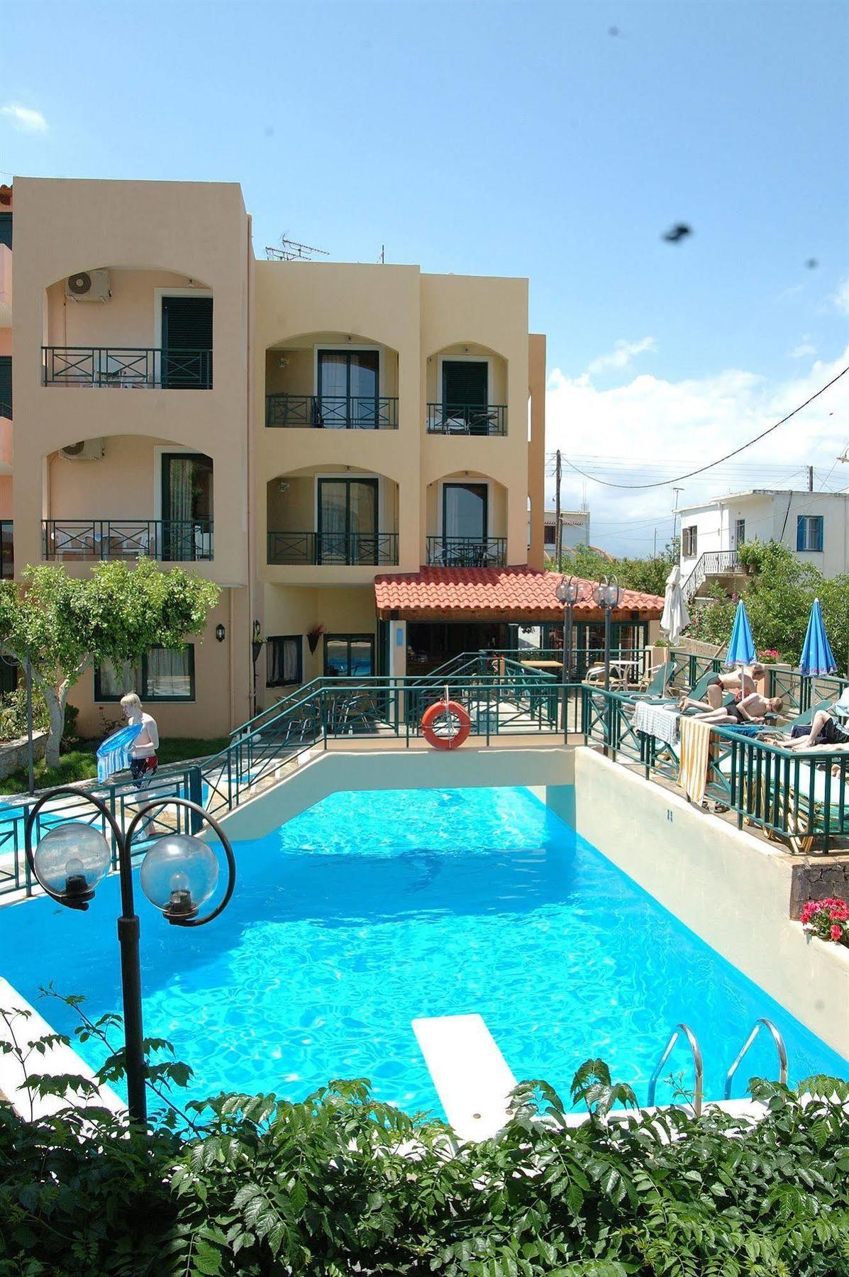Romantica Aparthotel