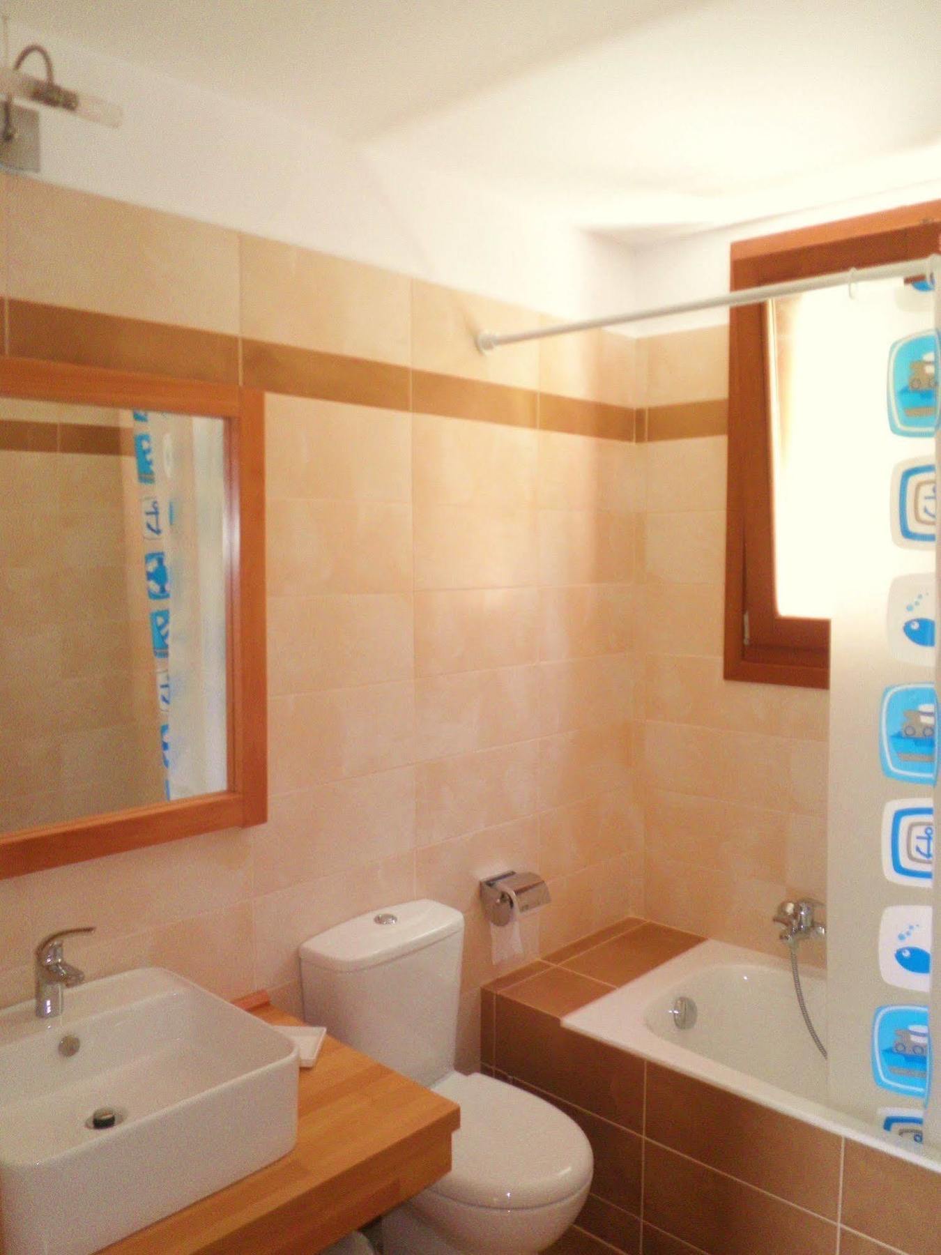 Tesoro Of Ithaca Apartment