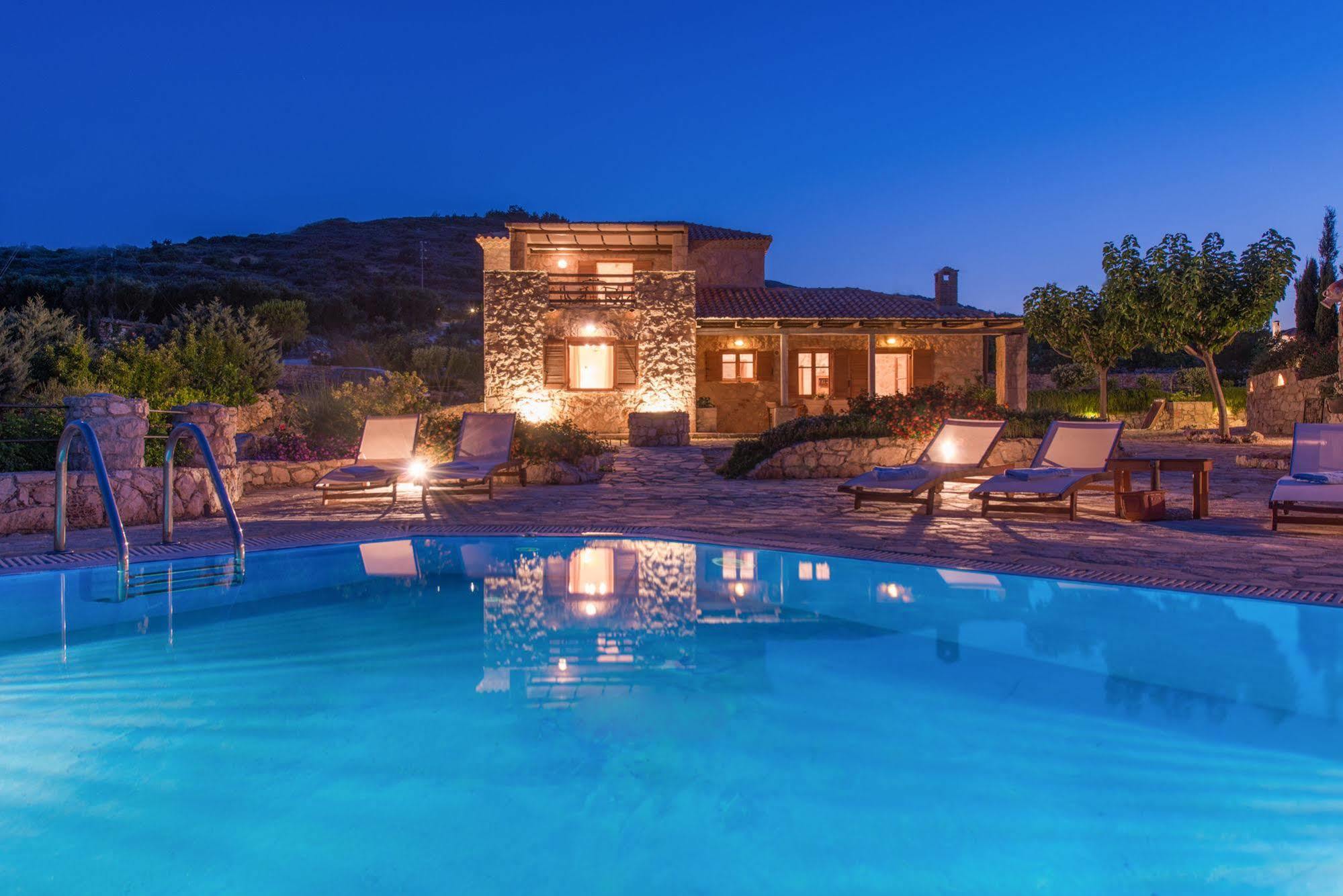 Blue Caves - Exceptional With Private Pools Direct Access To The Sea * Korithion
