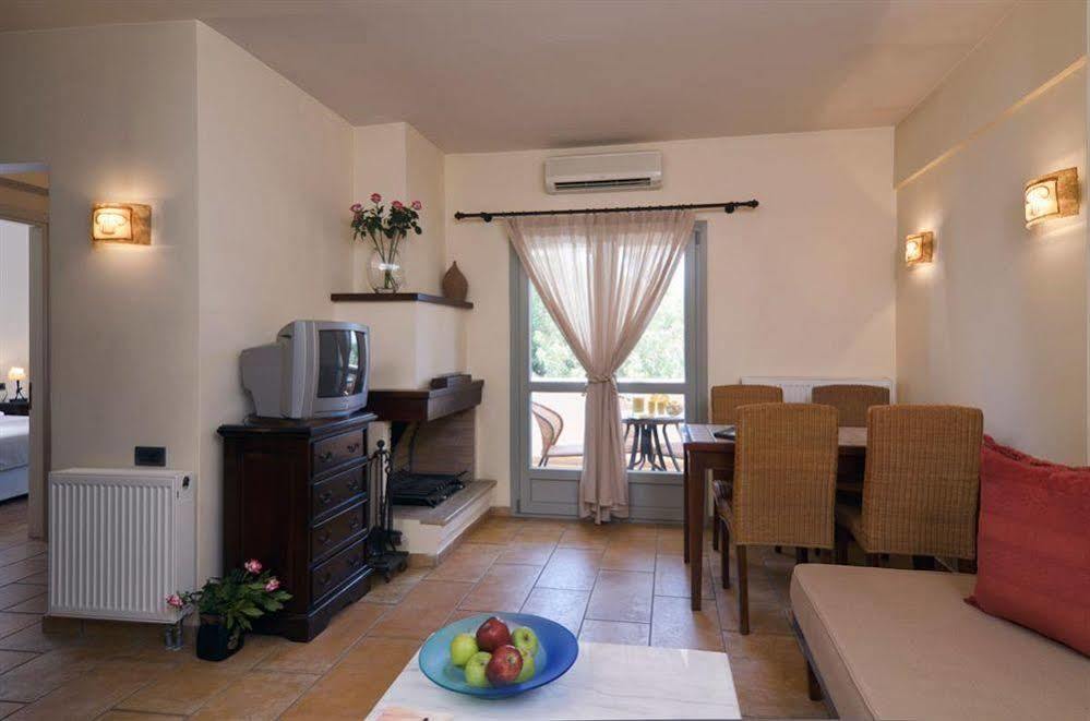 Aparthotel Harmony Selianitika