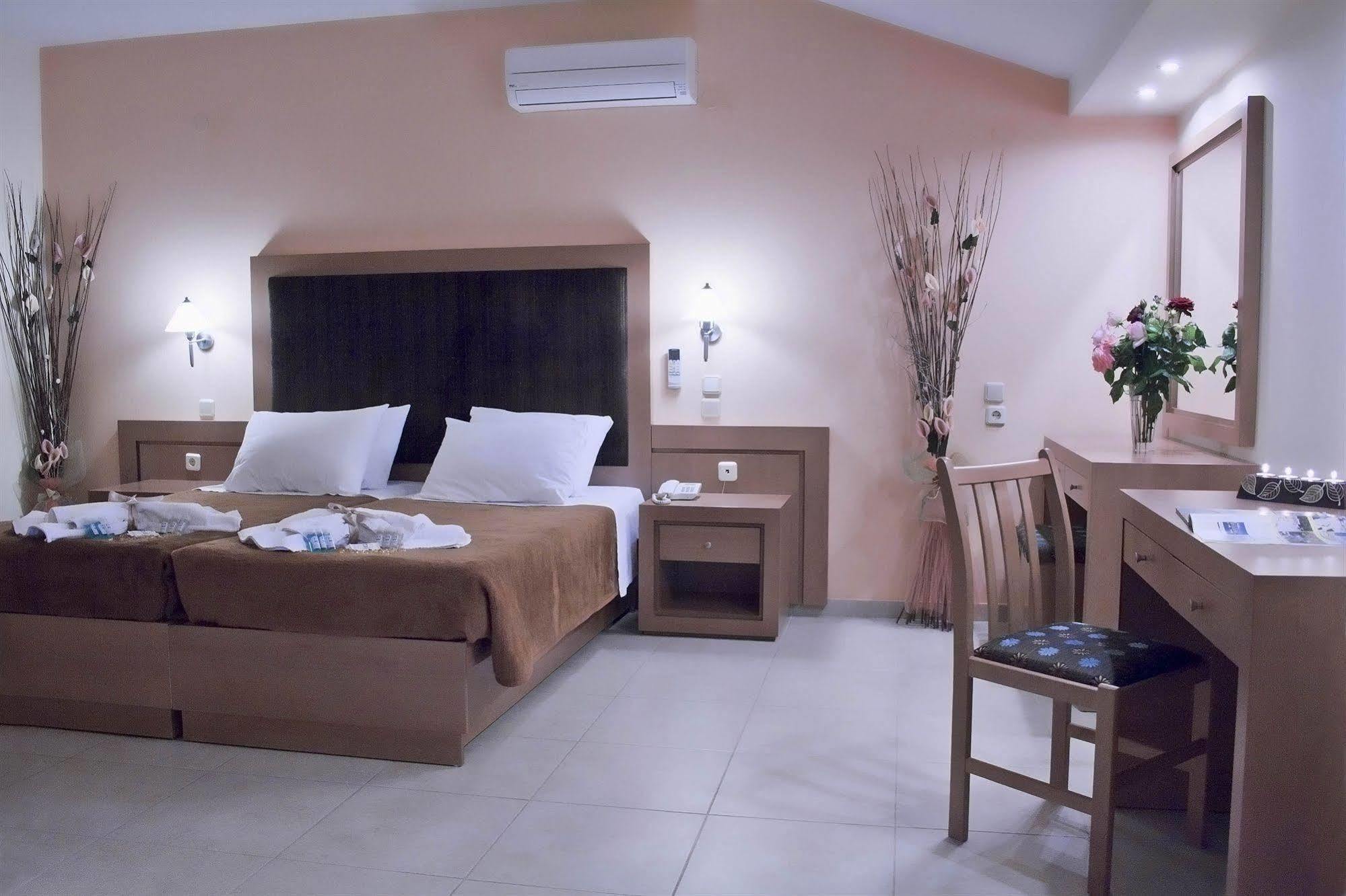 Hotel Tolo Hotel 3*