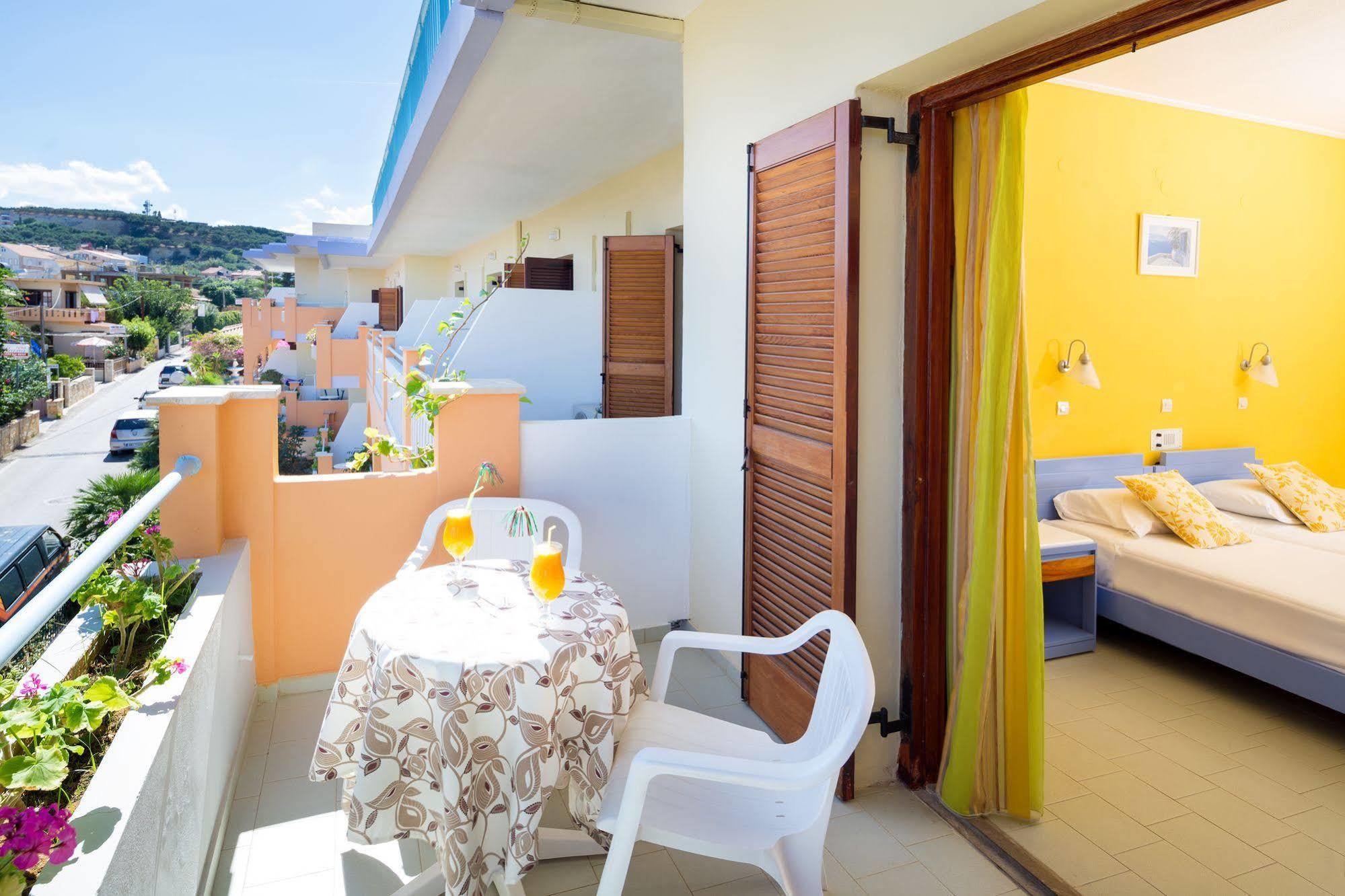 Apartment Raisakis Agia Marina (Crete)