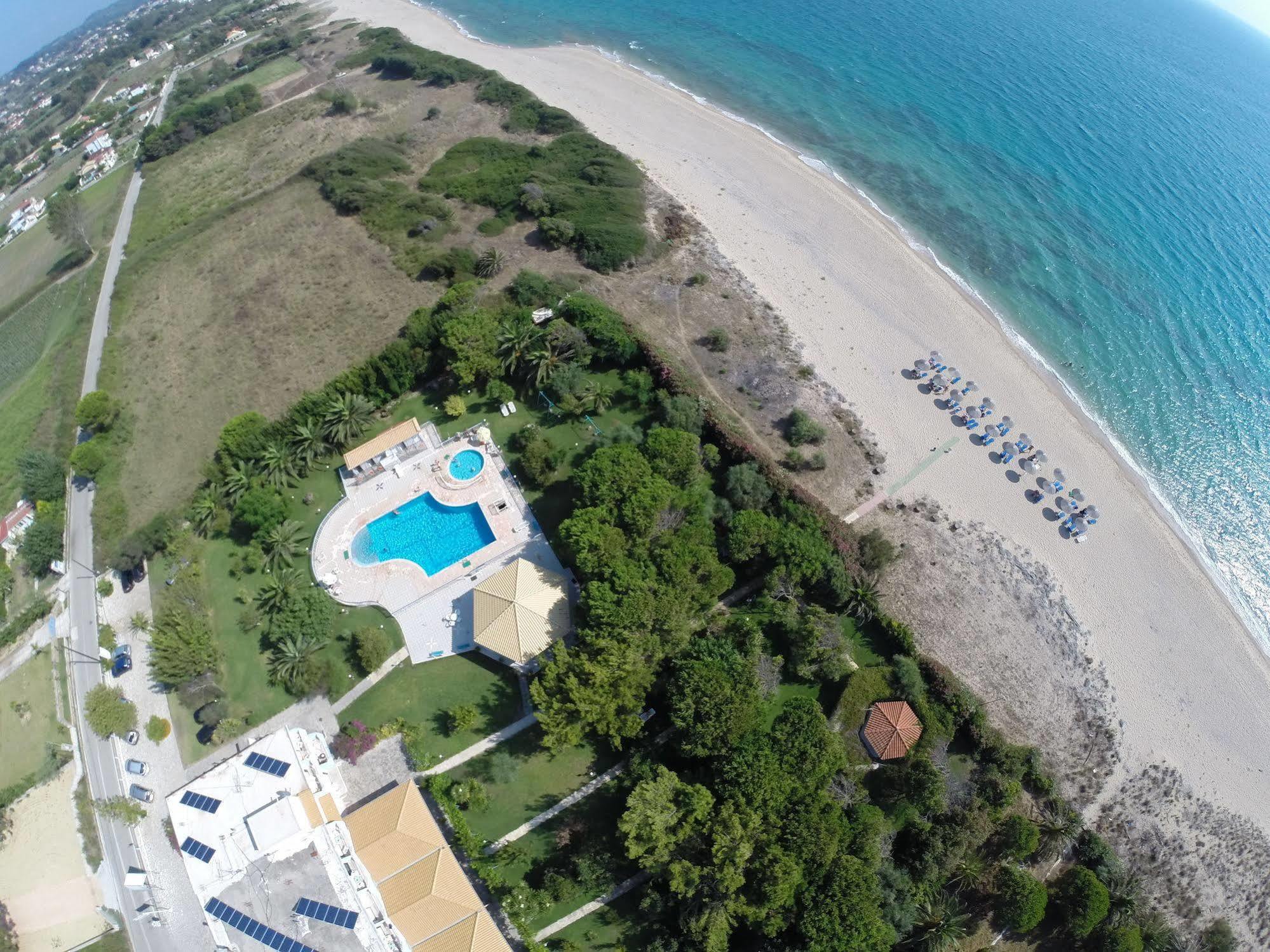 Hotel Golden Beach 3*