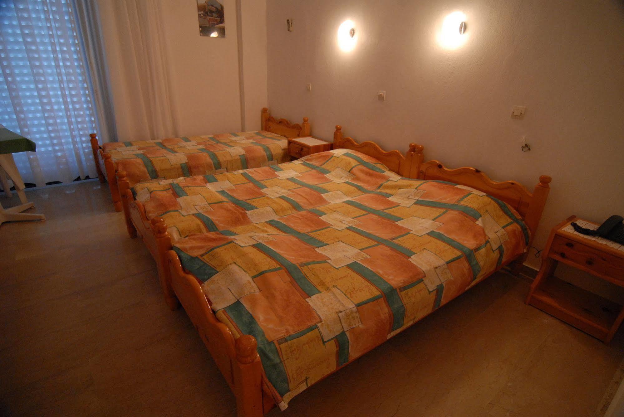Hotel Golden Beach 3*