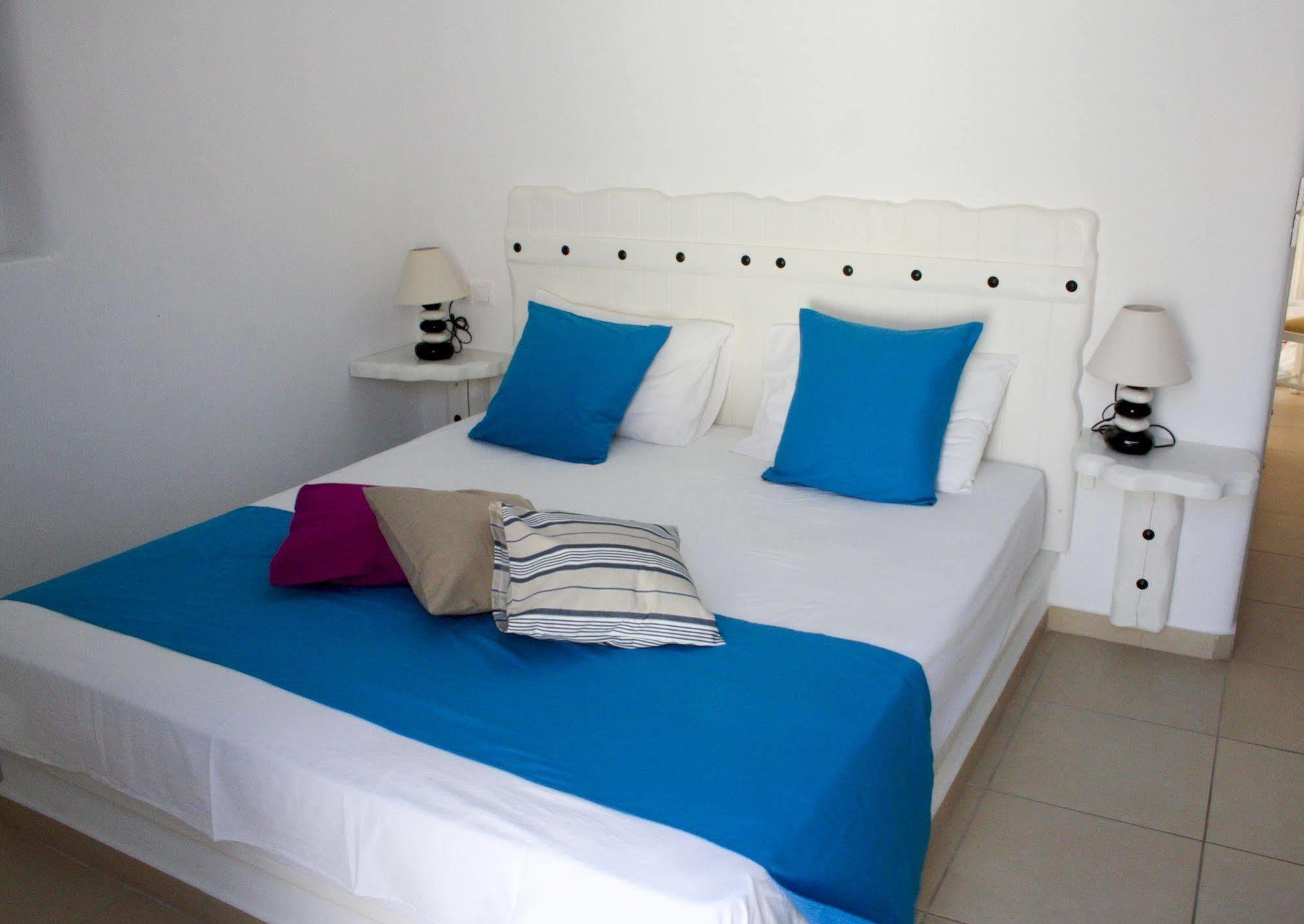 Aeri * Perissa (Santorini)