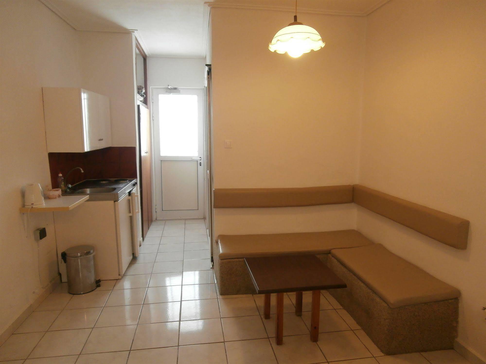 Aparthotel Skoufezis 2*