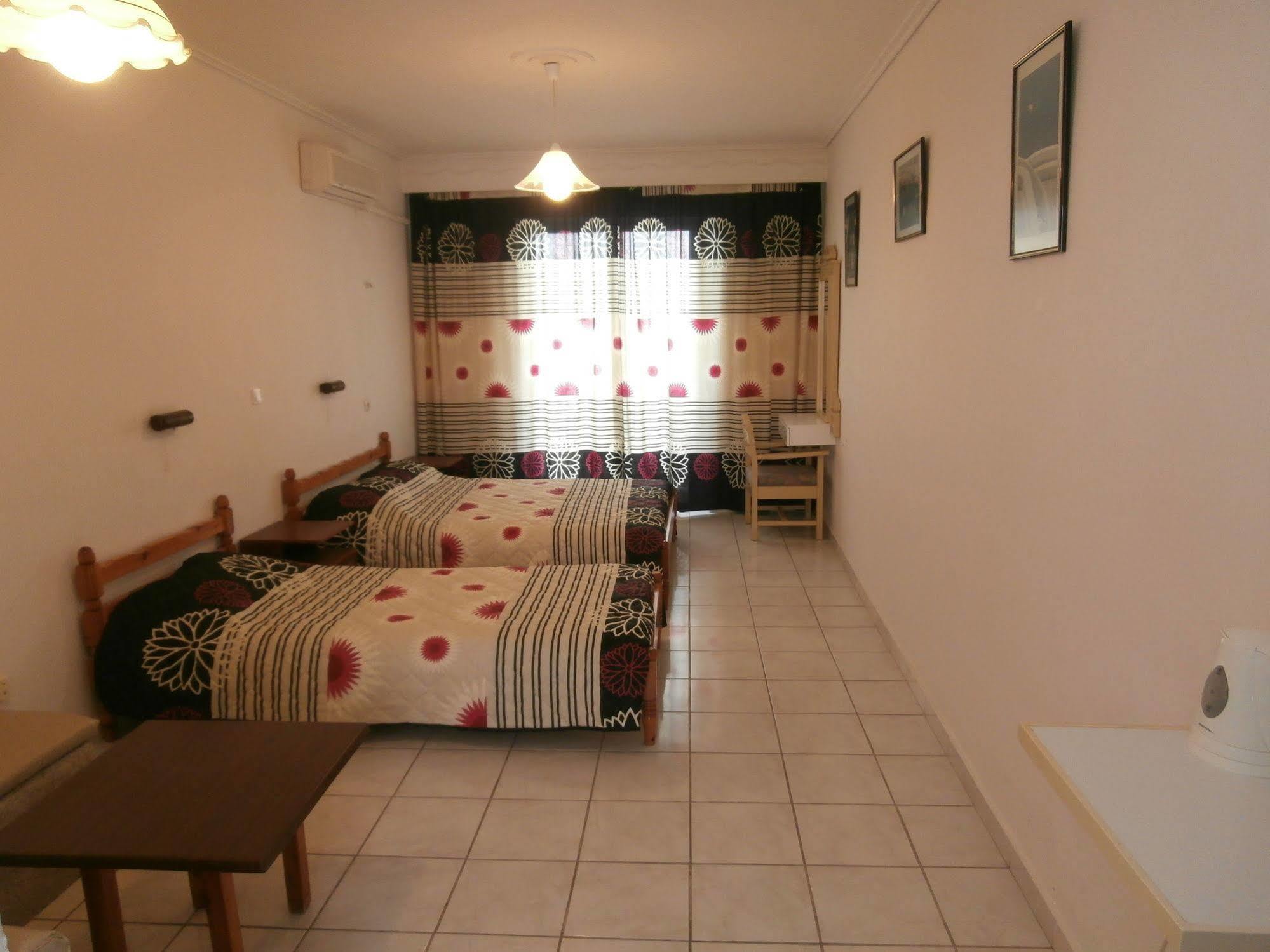 Aparthotel Skoufezis 2*