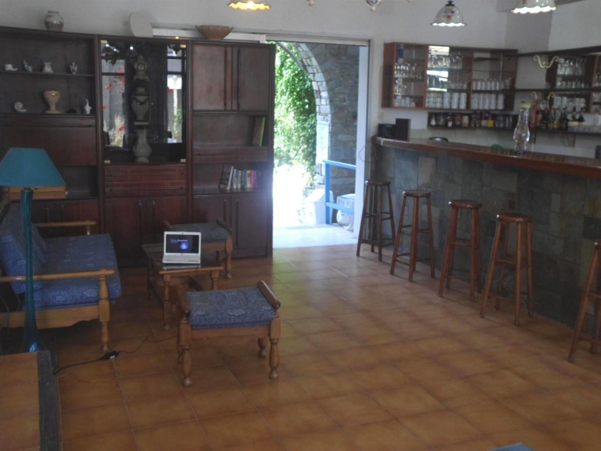 Hotel Grivas