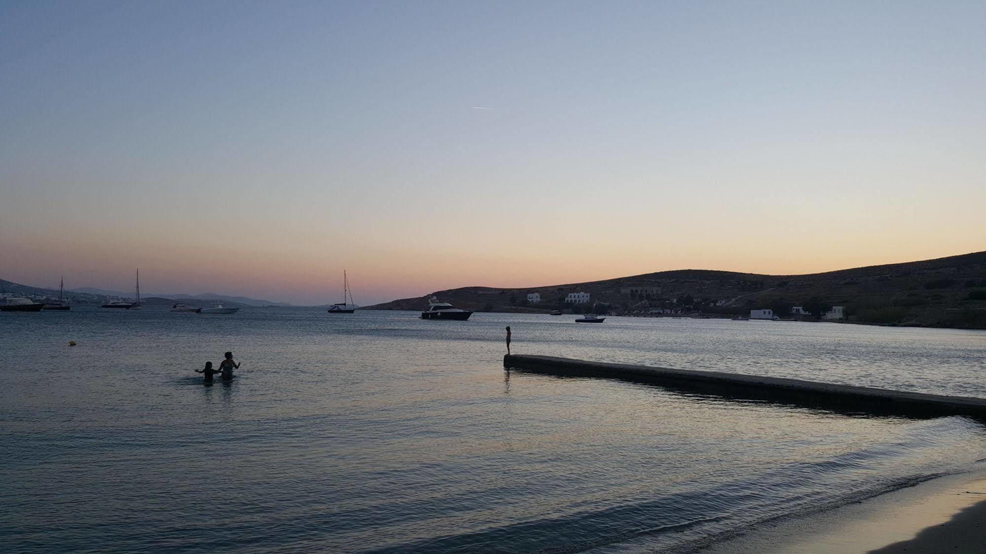 Grivas Parikia (Paros)
