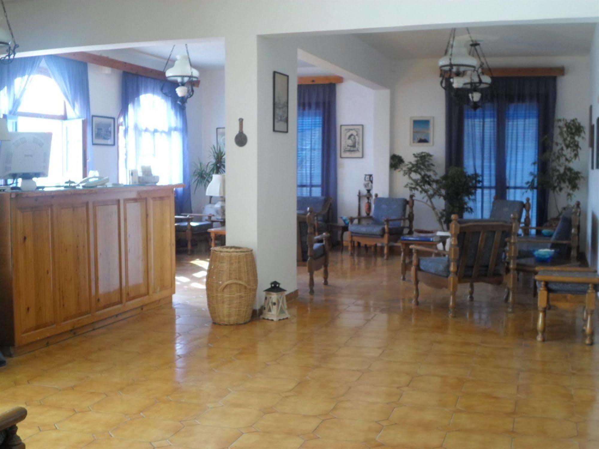 Grivas 2* Parikia (Paros)