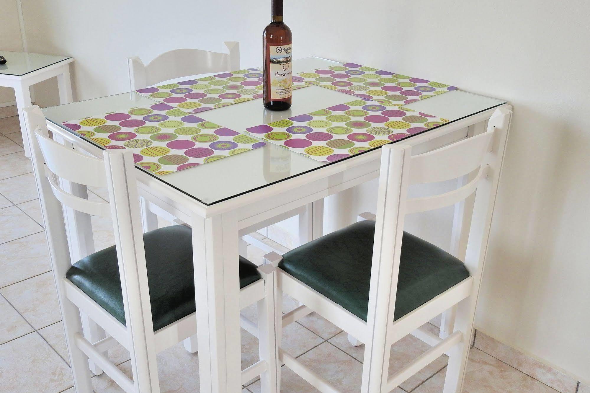 Aparthotel Nanakis